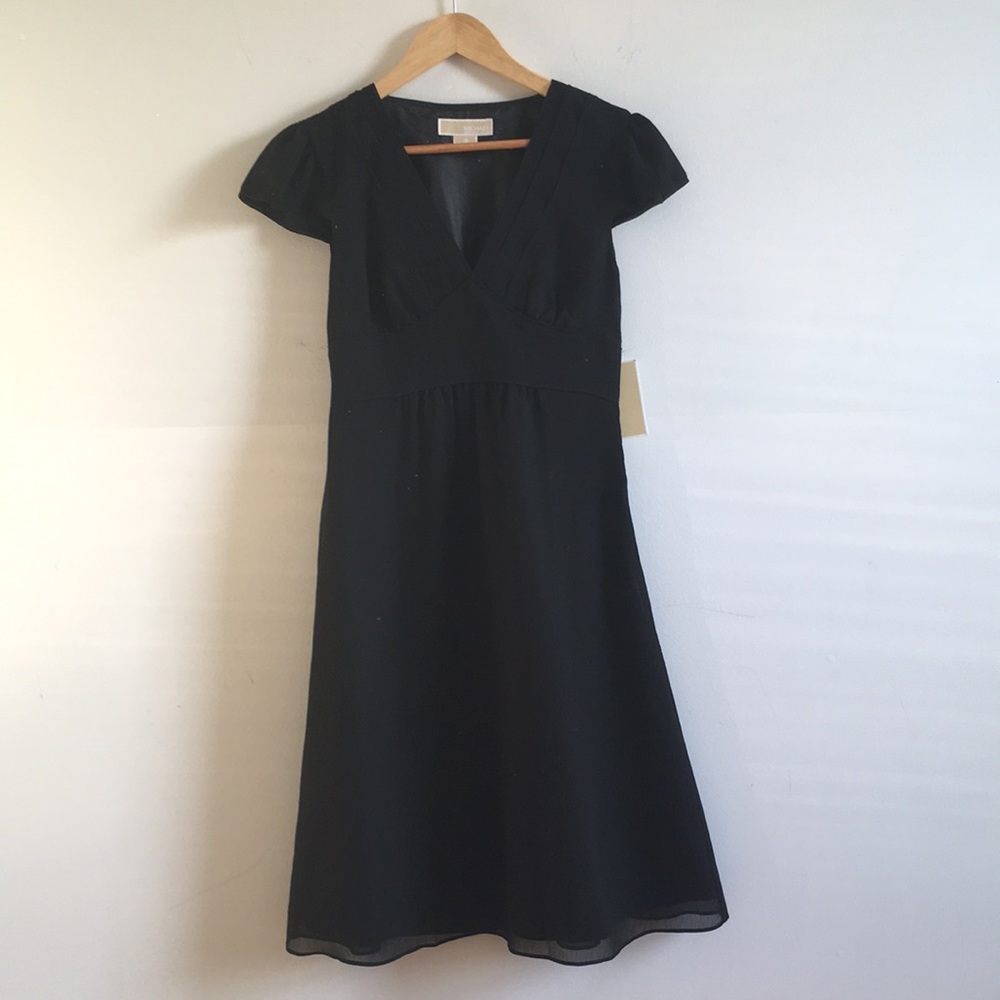 Michael Kors Black Capped Sleeves V-Neck Dress Sz2